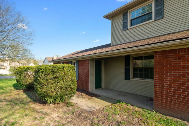 23055 Emmett St, House other with 4 bedrooms, 2 bathrooms and null parking in Taylor MI | Image 4