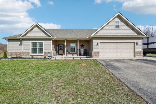 1694 Mcclellan Rd, Xenia, OH, 45385-9322 | Card Image