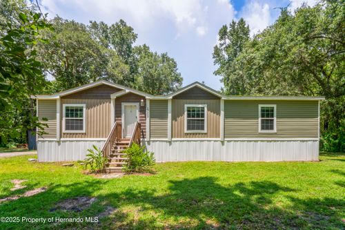 19353 Campground Rd, BROOKSVILLE, FL, 34601-8610 | Card Image