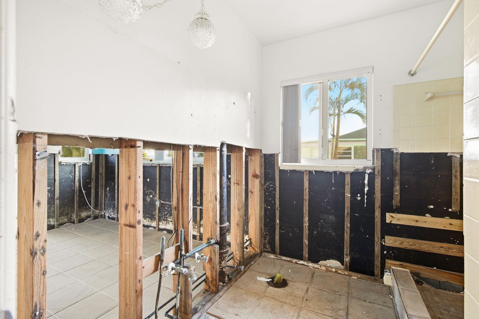 Land in MADEIRA BEACH 5