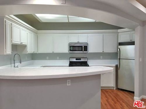 204-12712 Moorpark St, Studio City, CA, 91604 | Card Image