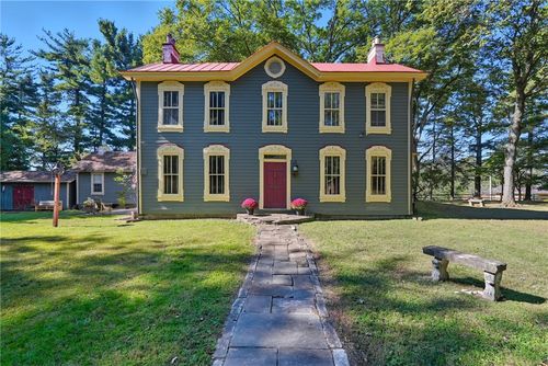 2535 Fife Dr, Upper St. Clair, PA, 15241-2521 | Card Image