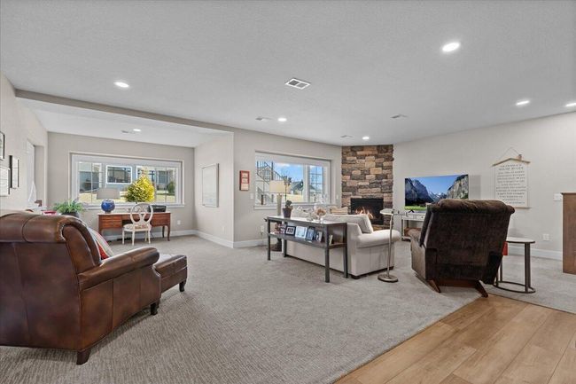 7865 E Stone Ridge Dr, Condo with 3 bedrooms, 3 bathrooms and null parking in Lannon WI | Image 29