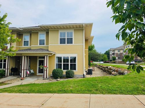 4034 Felland Rd, Madison, WI, 53718-6393 | Card Image