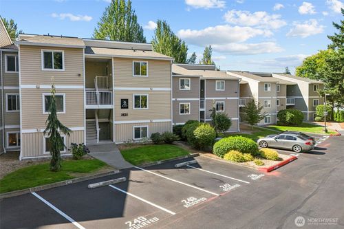 g108-12429 Ne 130th Ct, Kirkland, WA, 98034-7417 | Card Image