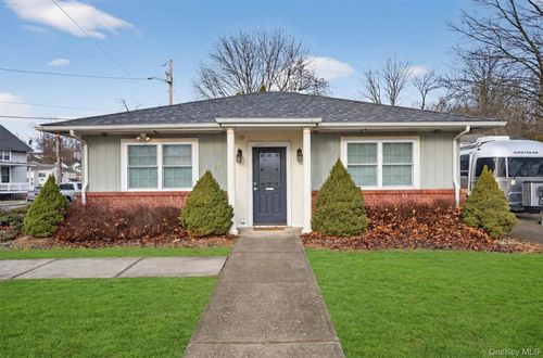 201 Homestead Ave, Maybrook, NY, 12543-1211 | Card Image