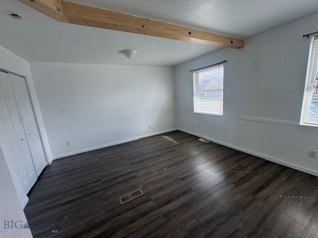 Upper Unit | Image 18