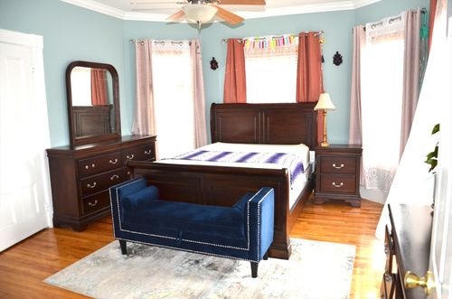 1-5 Charles St, Wakefield, MA, 01880-3703 | Card Image