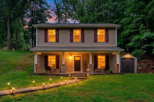 2126 Brookside Ln Se, Roanoke, VA, 24014-4602 | Card Image