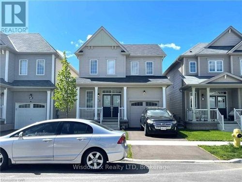 13 Beatty Avenue, Thorold (Hurricane/Merrittville), ON, L3C0H4 | Card Image