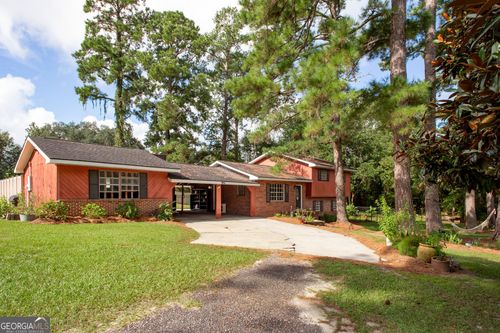 9890 Central Ave, Waycross, GA, 31503-1234 | Card Image