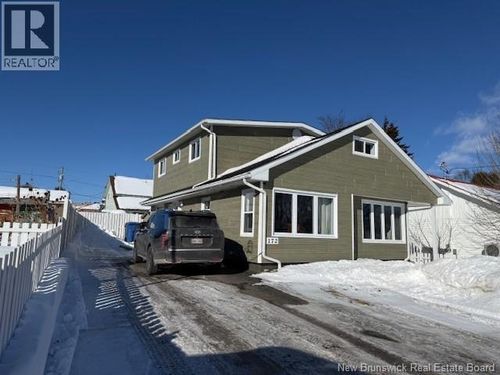 172 D'Astous St, Dalhousie, NB, E8C1M2 | Card Image