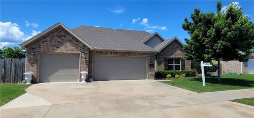 5810 W Cane Hill Dr, Fayetteville, AR, 72704-5027 | Card Image