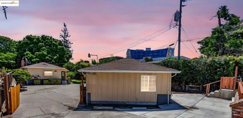 19792 Stanton Ave, Castro Valley, CA, 94546-4021 | Card Image