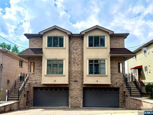 445 7th St, Palisades Park, NJ, 07650-3143 | Card Image