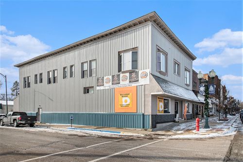 205 W Monroe St, Bangor, MI, 49013-1349 | Card Image