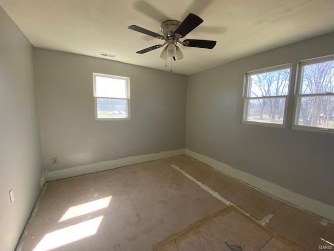 245 S 7 Th St, House other with 3 bedrooms, 1 bathrooms and 1 parking in Nokomis IL | Image 15