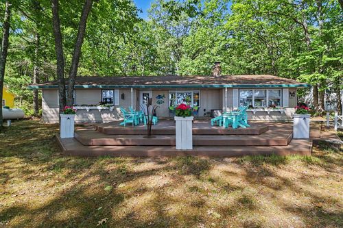 7399 S Lakeshore Dr, Pentwater, MI, 49449-9678 | Card Image