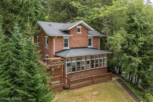 460 Spruce St, Thomas, WV, 26292-8062 | Card Image