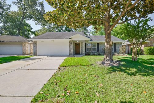 2610 Sherwood Hollow Ln, Kingwood, TX, 77339-1045 | Card Image