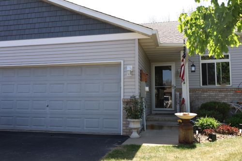 302 Pine St, Cannon Falls, MN, 55009-7169 | Card Image