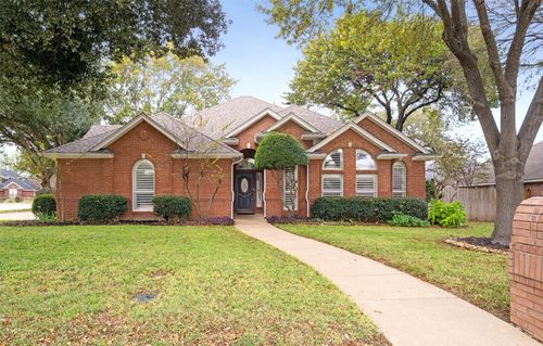 1516 Creekside Dr, Mansfield, TX, 76063-5419 | Card Image