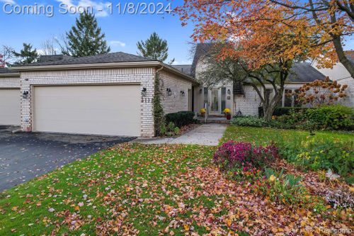 5112 Woodlands Trail, Bloomfield Twp, MI, 48302 | Card Image