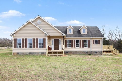 2262 Center Rd, chester, SC, 29706-6507 | Card Image