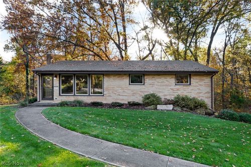 8895 Ontario St Nw, Massillon, OH, 44646-1655 | Card Image