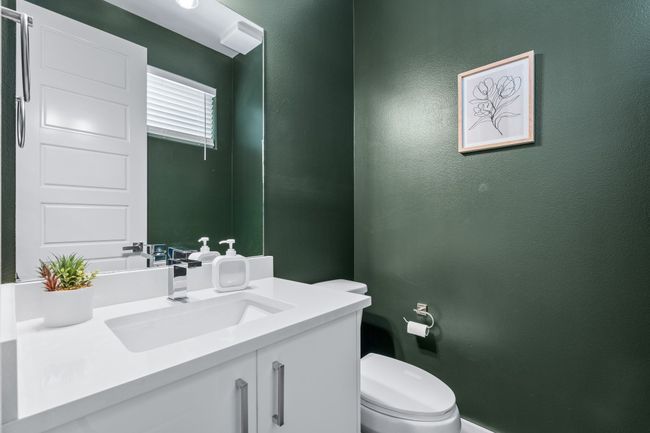 Half bathroom | Image 13