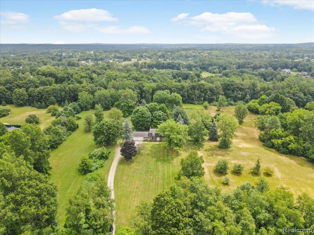 Appomattox St, Holly, MI 48442 #1