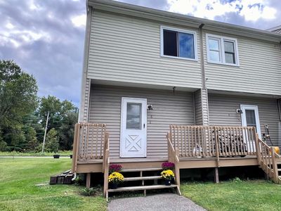 6 - 6 Huntington Place, Condo with 2 bedrooms, 1 bathrooms and null parking in Waterbury VT | Image 1