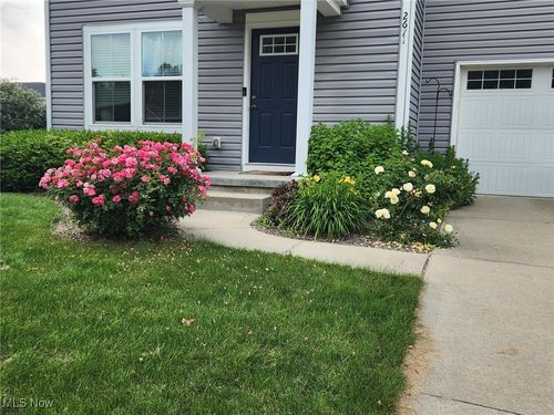 2671 Wintergreen Ln, Ravenna, OH, 44266-7834 | Card Image