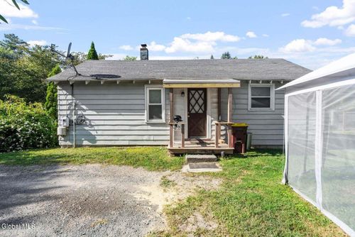 4205 Albany St, Colonie, NY, 12205-4609 | Card Image