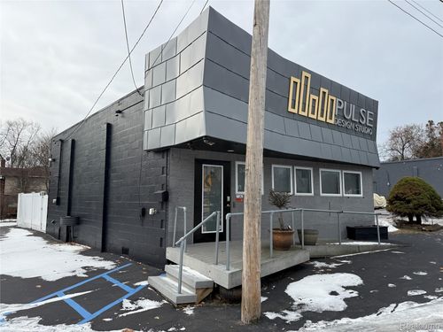 2409 Voorheis St, Pontiac, MI, 48341-1881 | Card Image