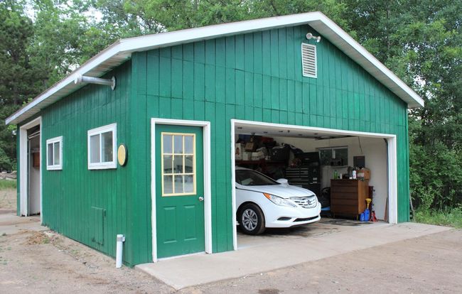 Detached Garage 24x30 & Garage-Door 7x16 | Image 8