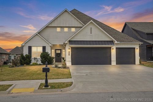 3051 N Dogwood Drive, Catoosa, OK, 74015 | Card Image