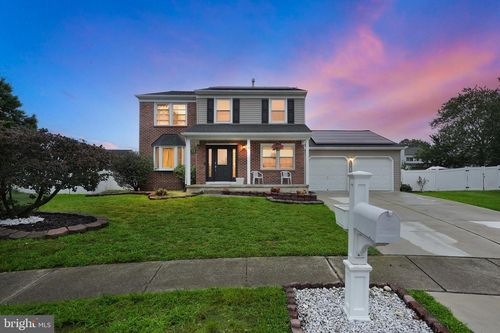 6 Sleepy Hollow Ct, Sicklerville, NJ, 08081-3913 | Card Image