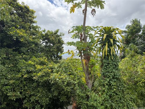 1358 Wanaka St, Honolulu, HI, 96818-1134 | Card Image