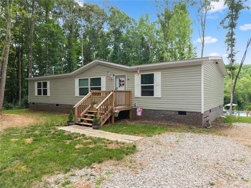 260 Falcon Ln, Carnesville, GA, 30521-2696 | Card Image
