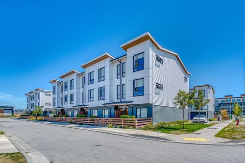3-4745 Spruce Way, Tsawwassen, BC, V4M0E8 | Card Image