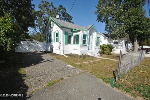 314 Harzold Rd, Forked River, NJ, 08731-2627 | Card Image