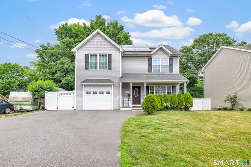 286 California St, Stratford, CT, 06615-5721 | Card Image