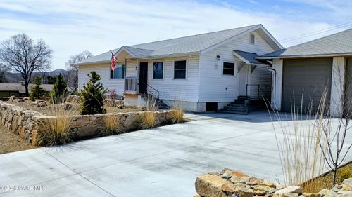 942 Audrey Ln, Prescott, AZ, 86301-1726 | Card Image