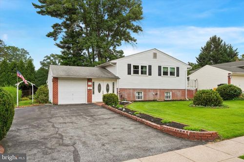 257 Hemlock Ln, SPRINGFIELD, PA, 19064-1112 | Card Image