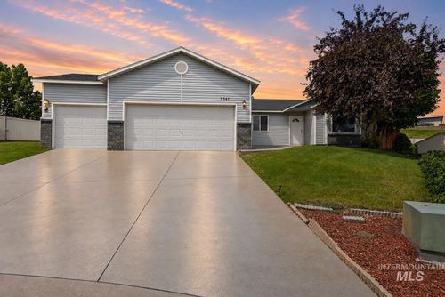 3747 S Mcguire Pl, Meridian, ID, 83642-6989 | Card Image