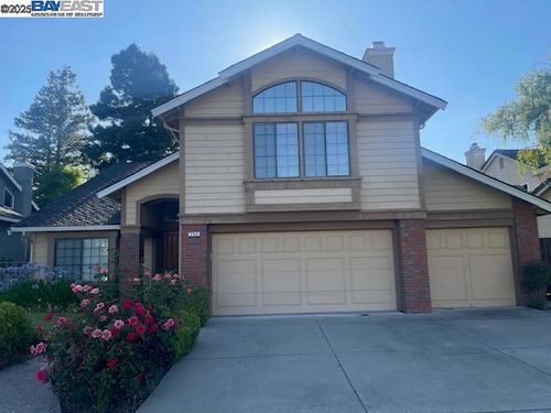 2745 Calle De La Loma, Pleasanton, CA, 94566-8659 | Card Image