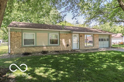 18 Maple Dr, Bargersville, IN, 46106-9708 | Card Image
