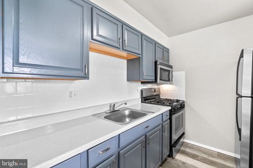 6717c-516 Wilson Bridge Dr, OXON HILL, MD, 20745-1847 | Card Image
