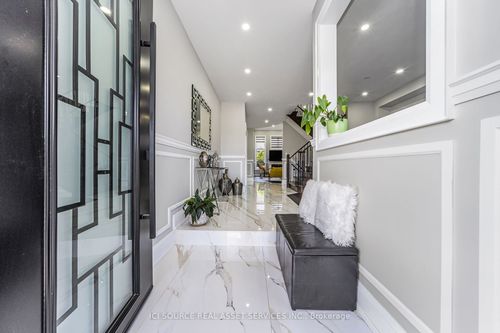 12 Amethyst Cir, Brampton, ON, L6P0Z7 | Card Image